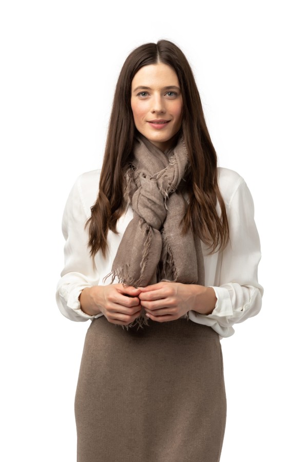 Vävd sjal - enfärgad kashmirsjal med fransar beige