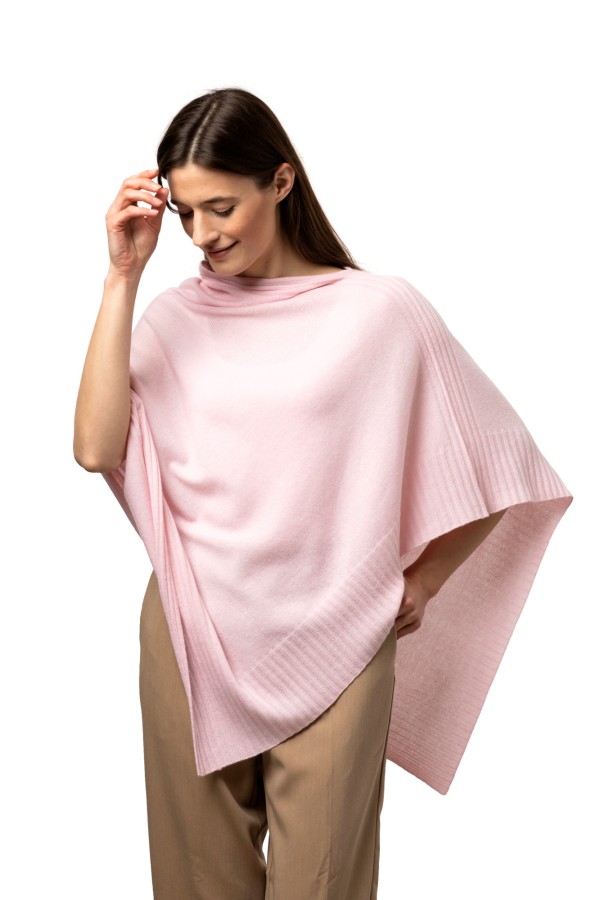 Klassik poncho - med ribbad kant ljusrosa
