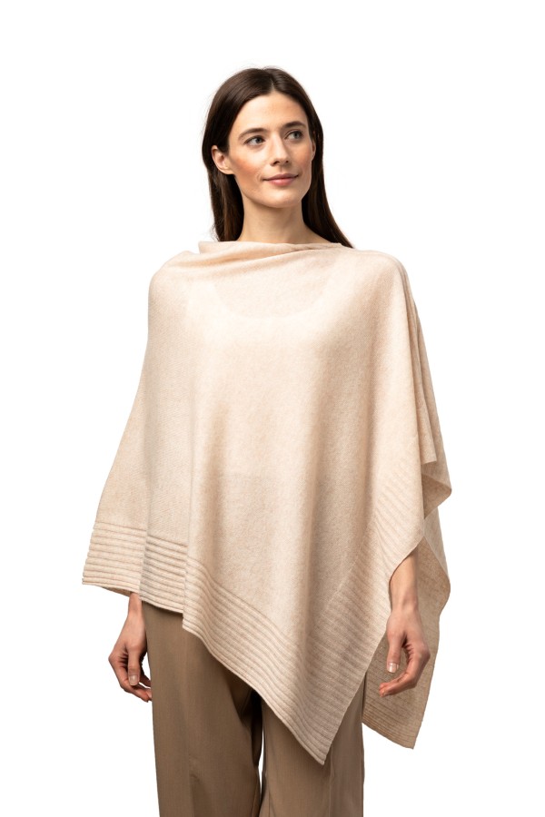 Klassik poncho - med ribbad kant sand