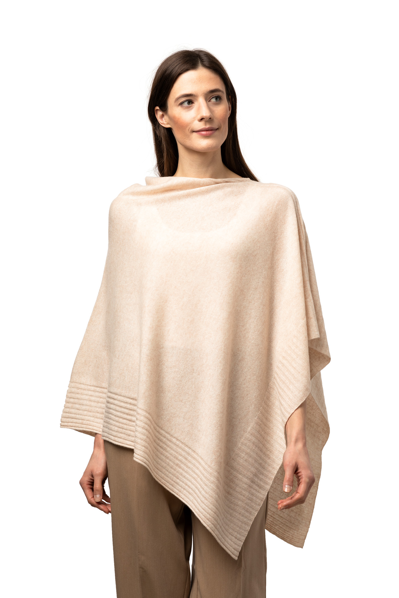 Klassik poncho - med ribbad kant sand