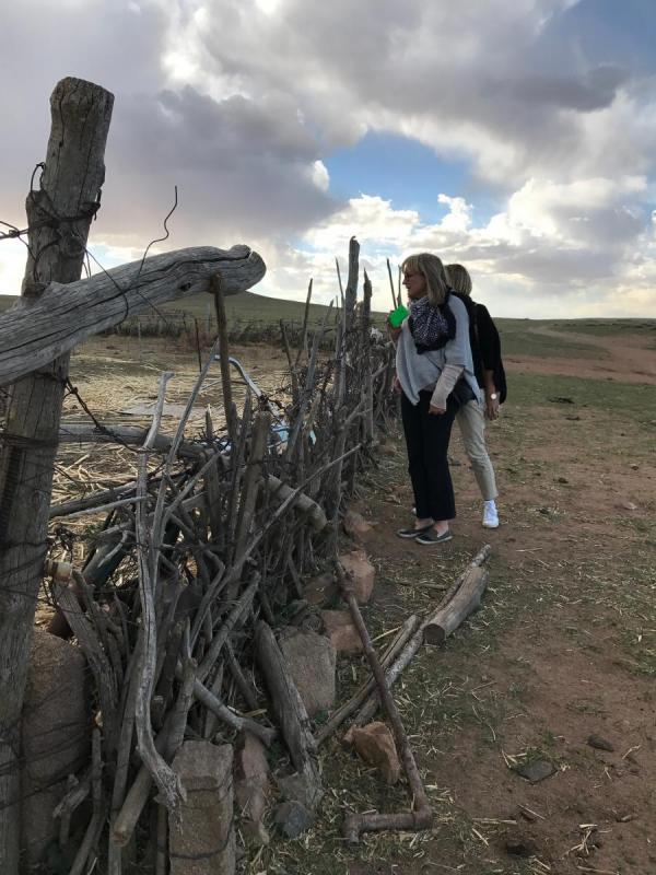 Ulrika & Gunilla besöker bondgård i grassland Inre Mongoliet